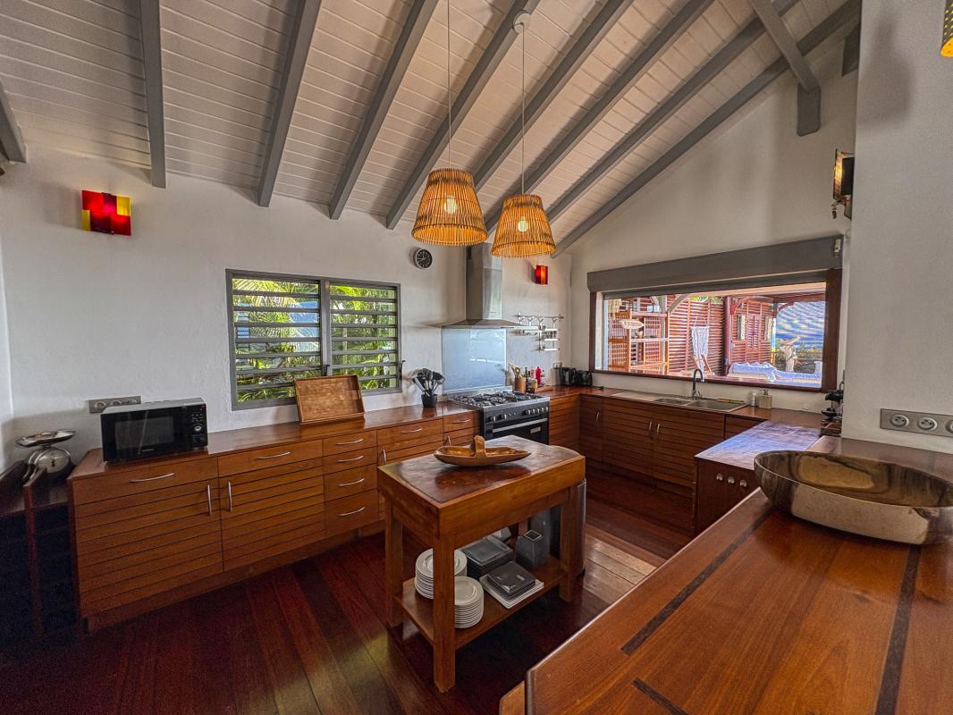 16.Location villa piscine Sainte Anne Guadeloupe_Cuisine